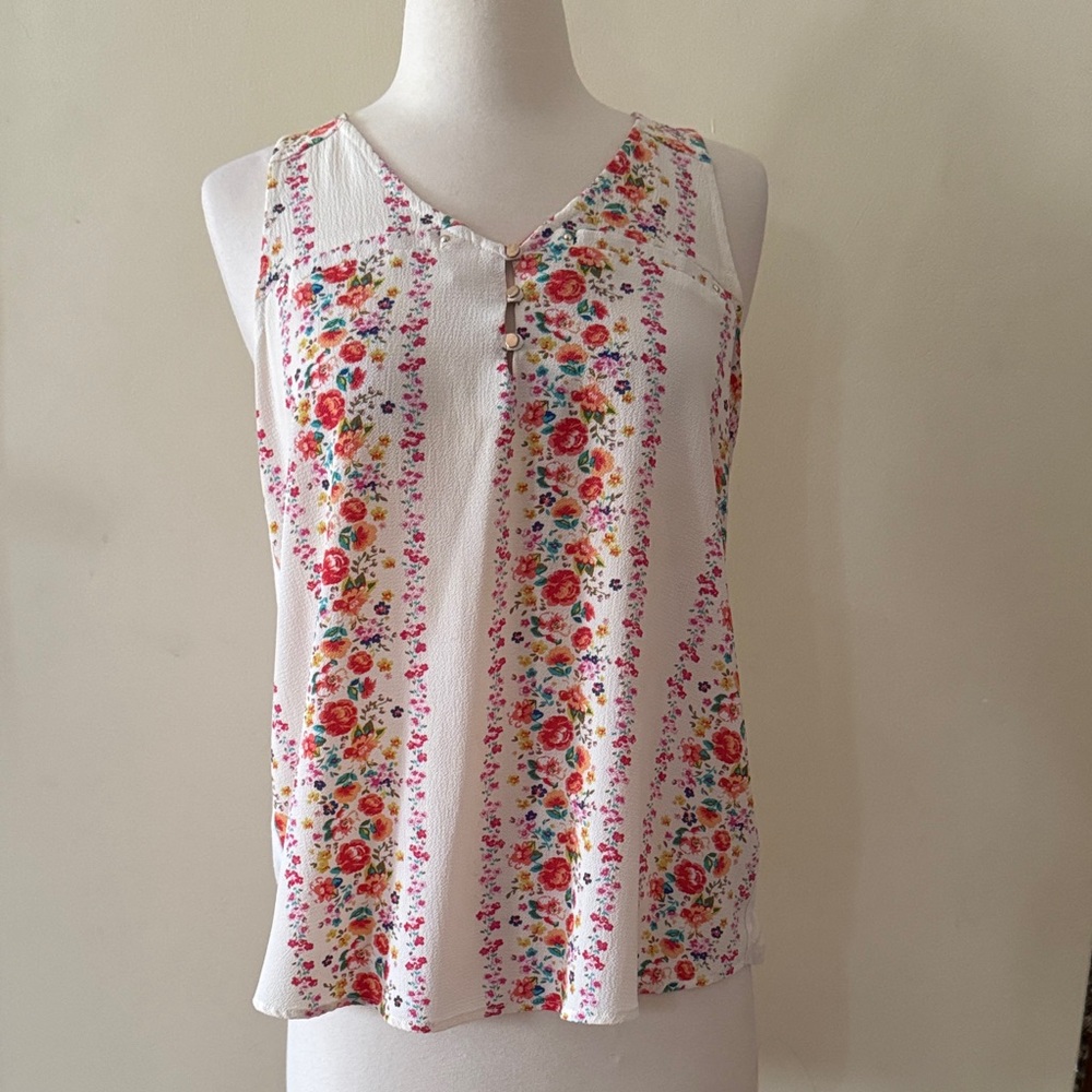 Tempted White Floral-Striped V-Neck Sleeveless Camisole